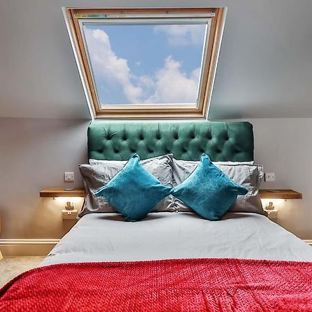 Luxury Spacious Pad With Games Room Sheffield Dış mekan fotoğraf