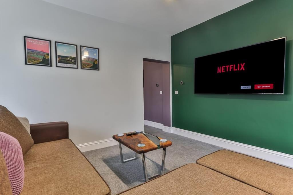 Luxury Spacious Pad With Games Room Sheffield Dış mekan fotoğraf